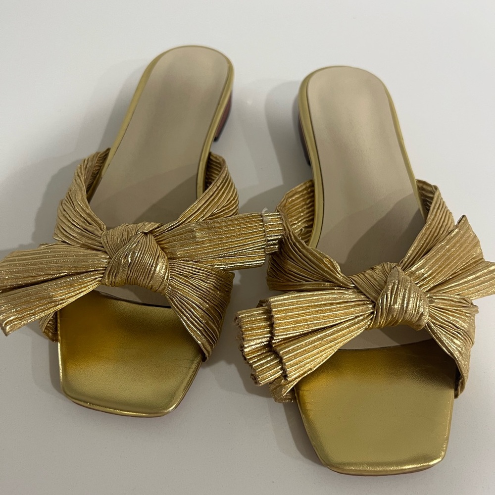 Gold Sandals Size 8